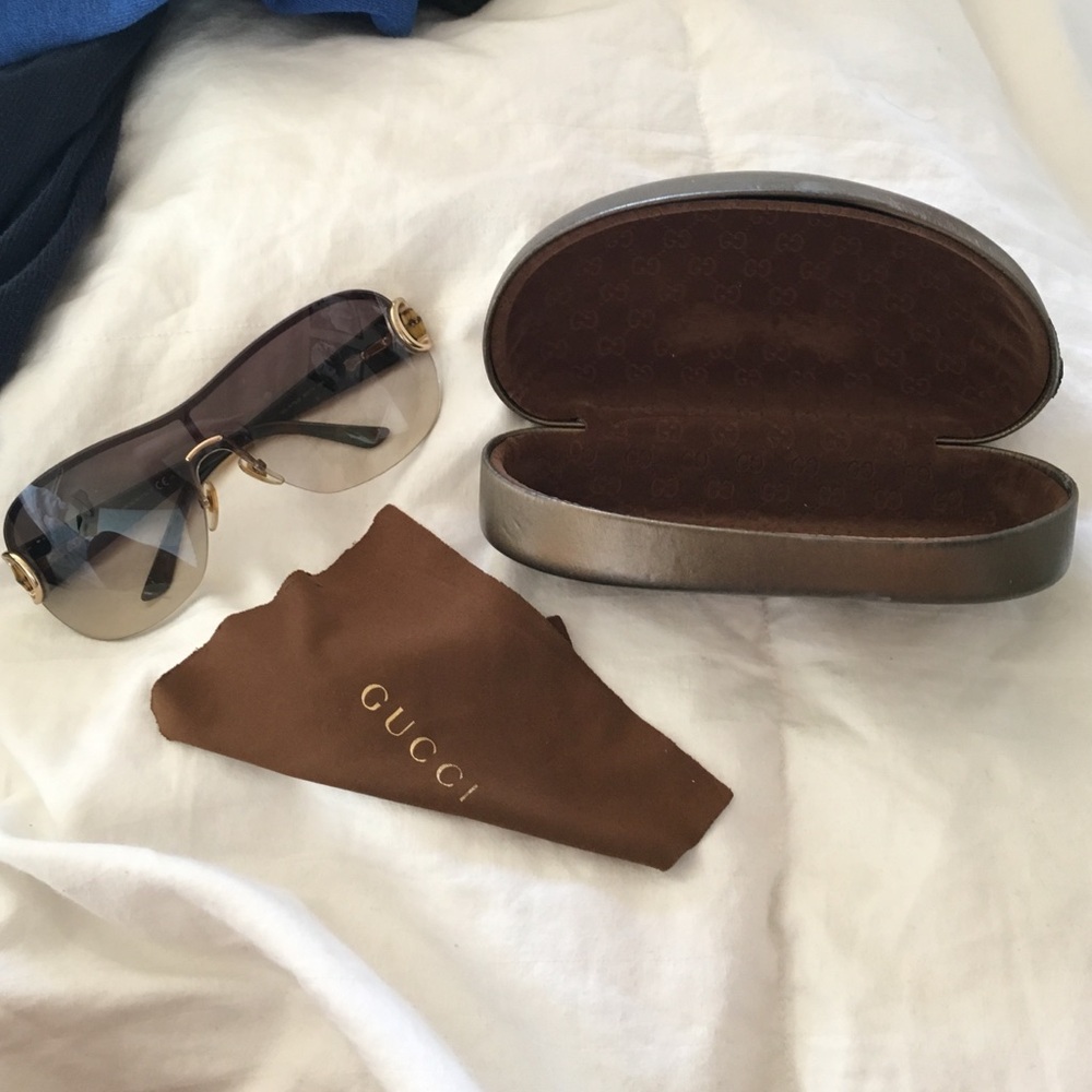 Gucci Brown Gradient Lens Oversized Sunglasses with Gold Accents